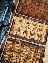 Load image into Gallery viewer, Best Of Both Brownie Tray (10 Brownies)
